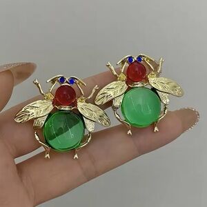 Vintage Green Blue Bee Earrings for Women Unique Retro Animal Insects Earrings